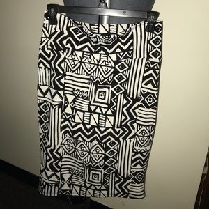 Geometric Pattern Pencil Skirt